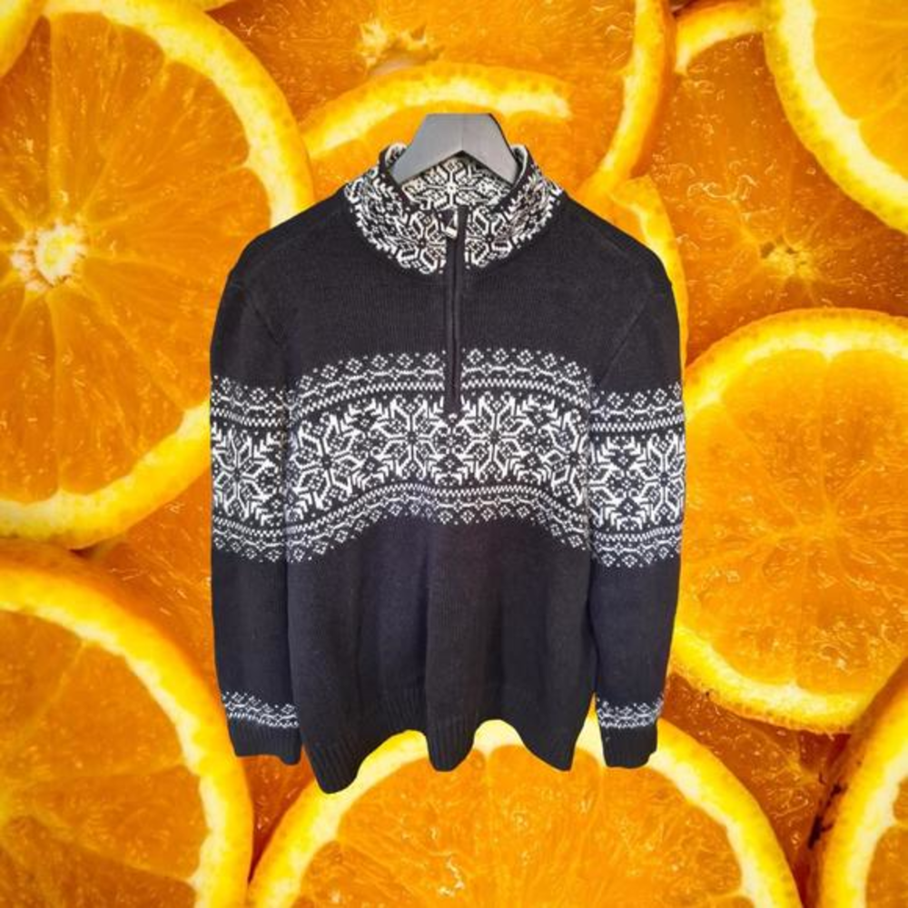 CJ Banks Black and White Snowflake 1/4 Zipper Sweater Size‎ 1X